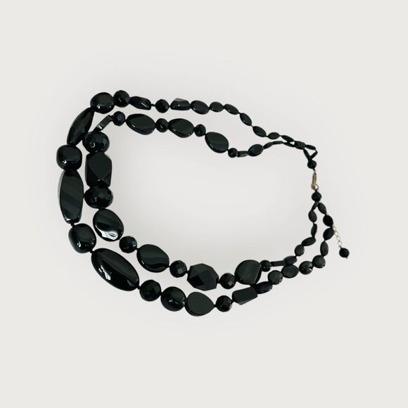 Large black faceted crystal double row necklace with silver clasp - Picture 7 of 7